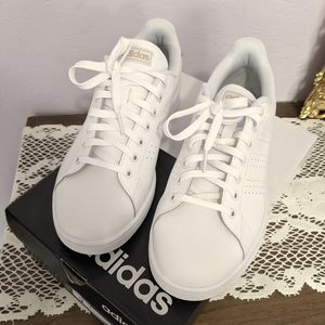 Women's Adidas Advantage shoes